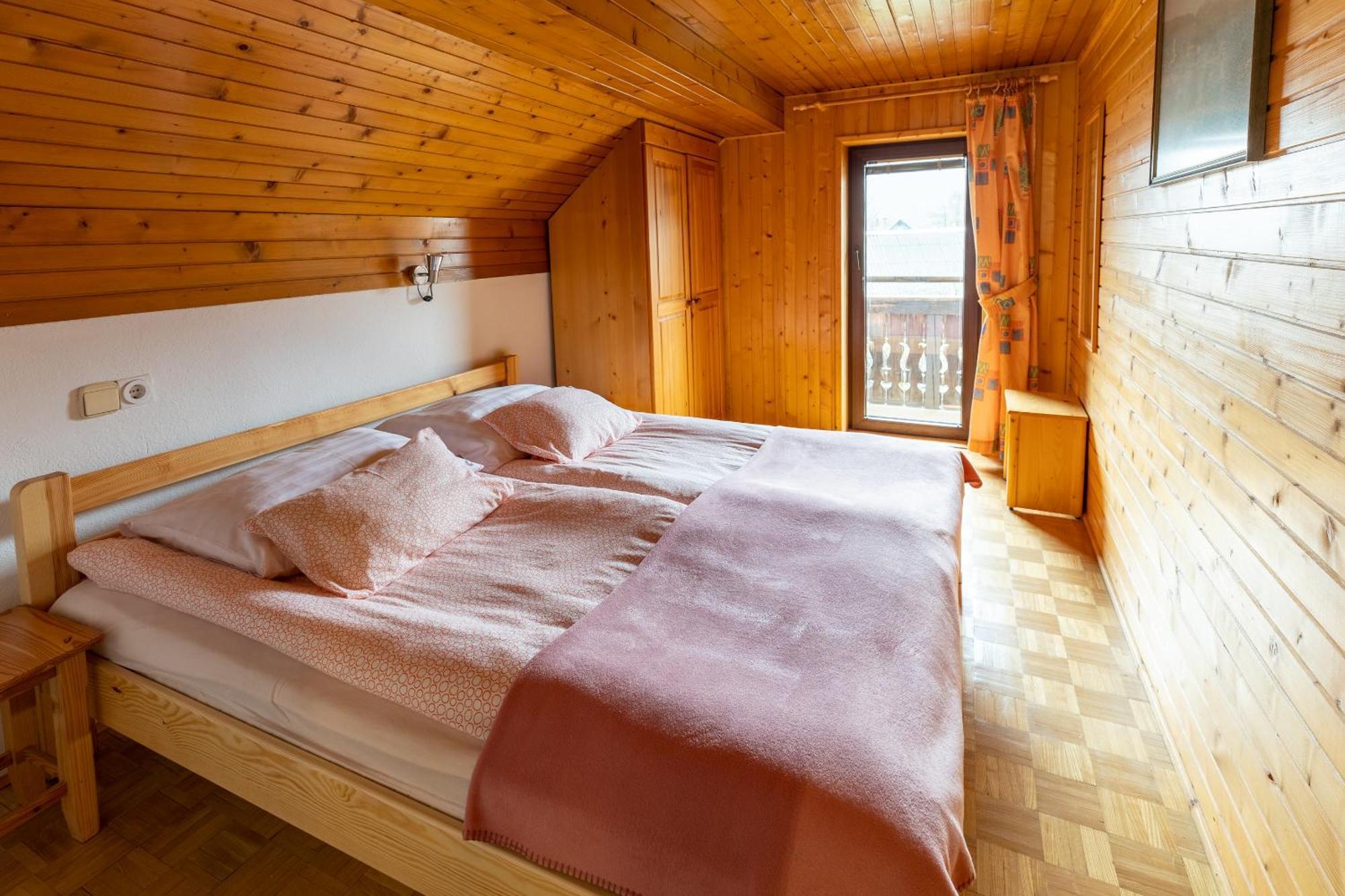 Apartments Pri Urhu Бохинь Экстерьер фото