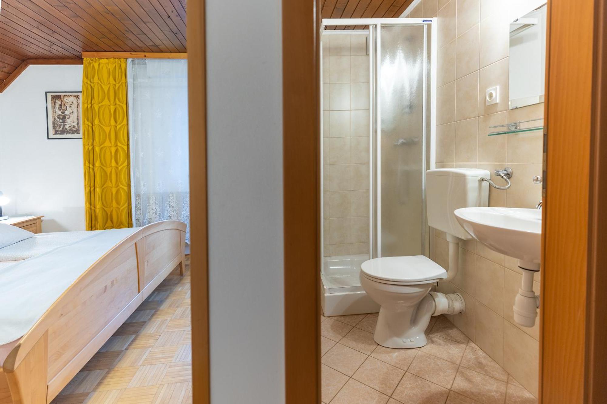 Apartments Pri Urhu Бохинь Экстерьер фото